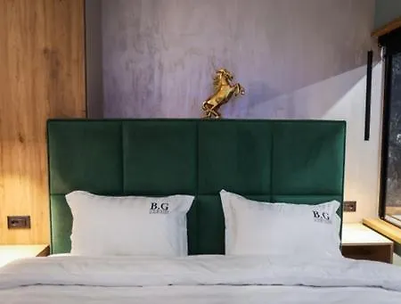 B.g Luxury * 科尔察