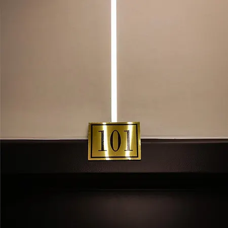 B.g Luxury 코르처